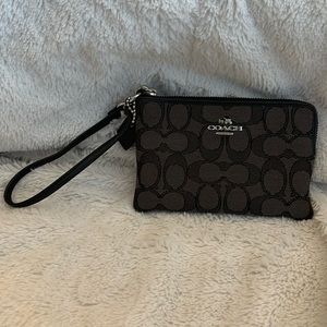 Coach Signature Canvas Small Wristlet